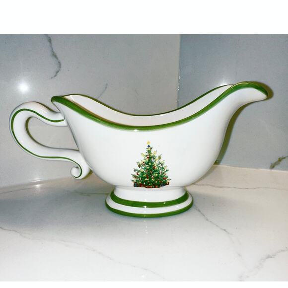 Traditions Holiday Celebrations Gravy Boat Made in England - Picture 1 of 7